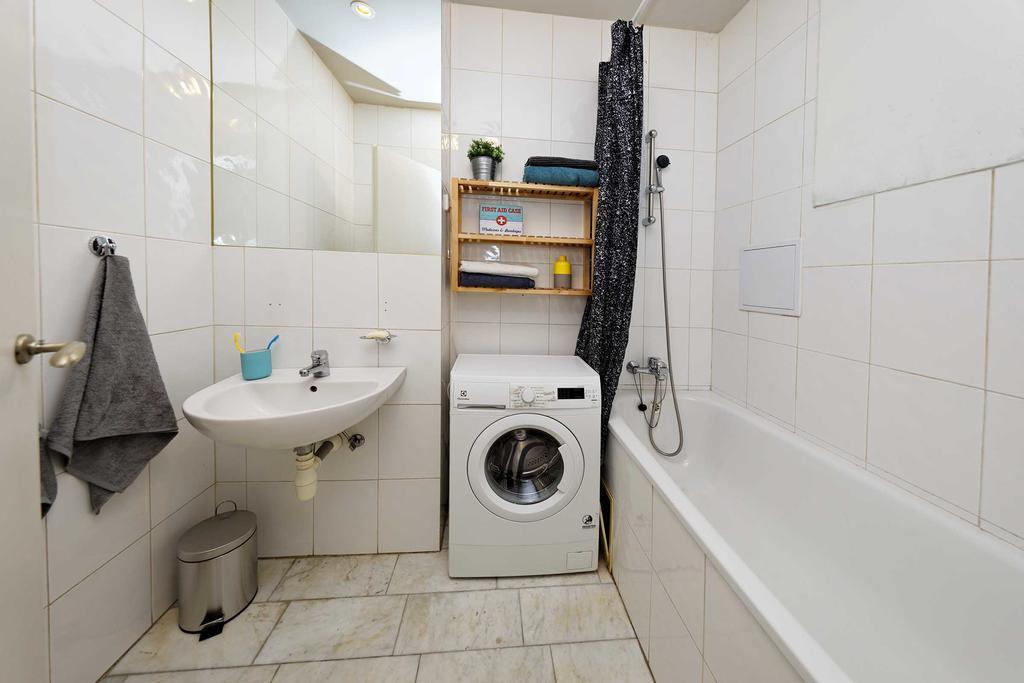 Apartments Ve Smeckach 27 プラハ エクステリア 写真
