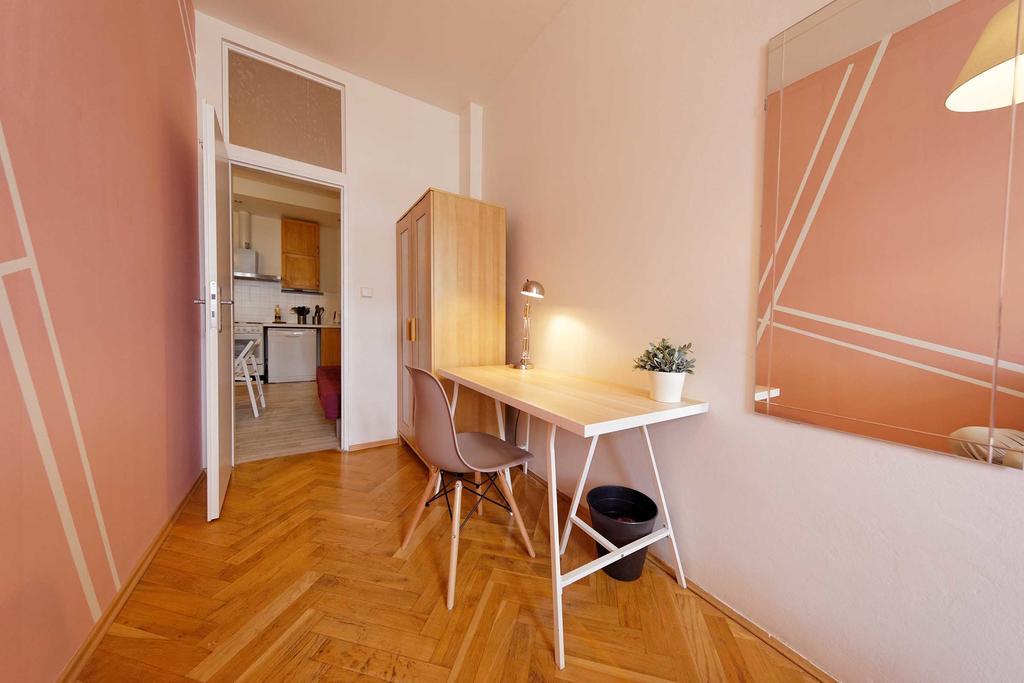 Apartments Ve Smeckach 27 プラハ エクステリア 写真