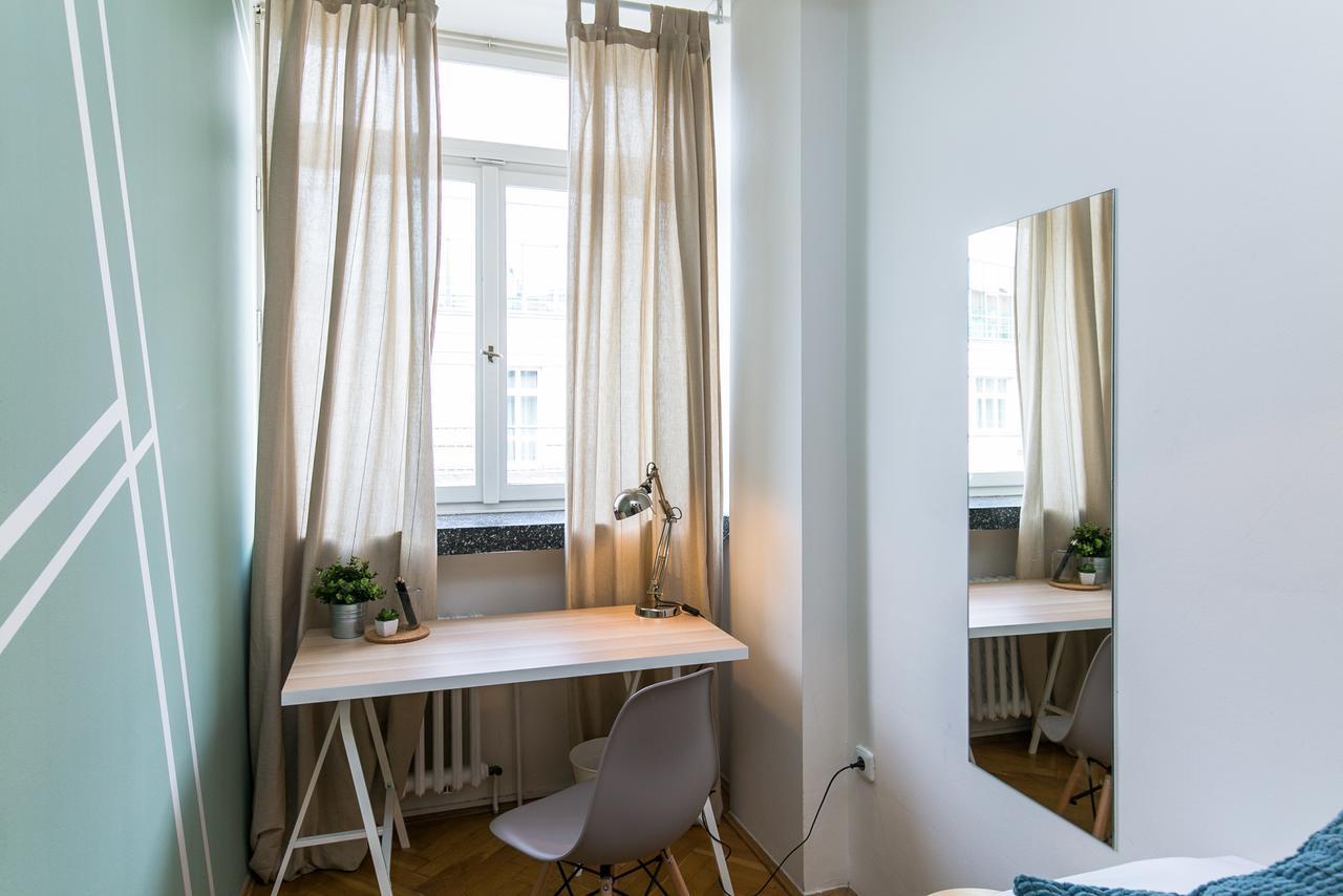 Apartments Ve Smeckach 27 プラハ エクステリア 写真