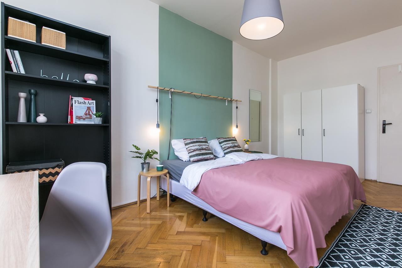 Apartments Ve Smeckach 27 プラハ エクステリア 写真