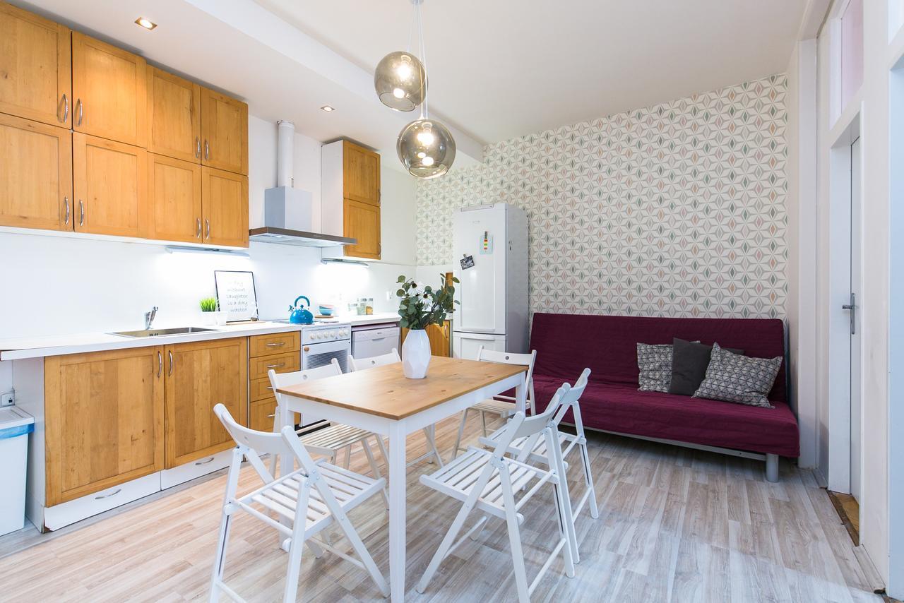 Apartments Ve Smeckach 27 プラハ エクステリア 写真